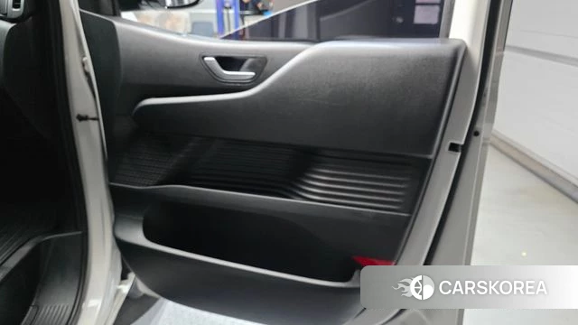 Hyundai Staria id 4223935 из Кореи 17