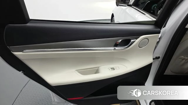 Hyundai The New Grandeur IG Hybrid id 4433699 из Кореи 17