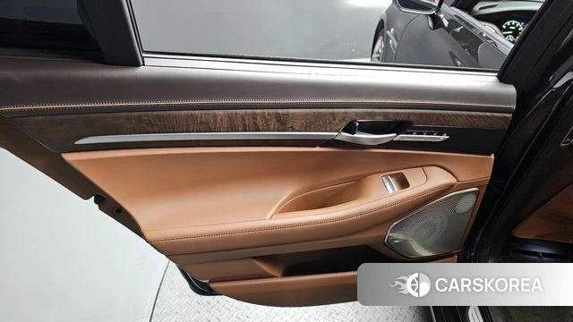 Genesis G90 id 4310755 из Кореи 17