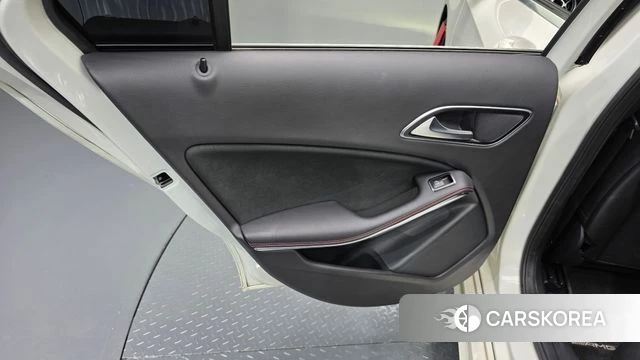 Mercedes-Benz A-Class W176 id 4895482 из Кореи 17