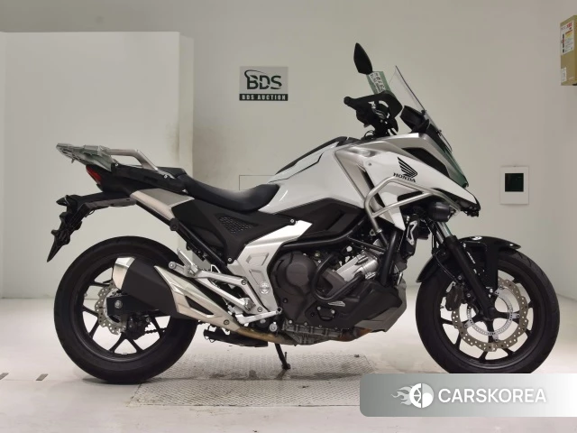 Проданный Honda NC750X DCT 2022 из Японии
