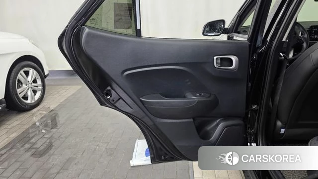 Hyundai Venue id 4350211 из Кореи 17