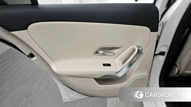 Mercedes-Benz A-Class W177 id 4410798 из Кореи 17