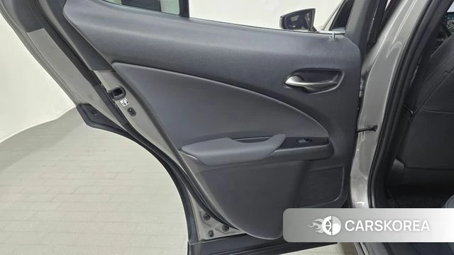 Lexus UX250h id 4720347 из Кореи 17