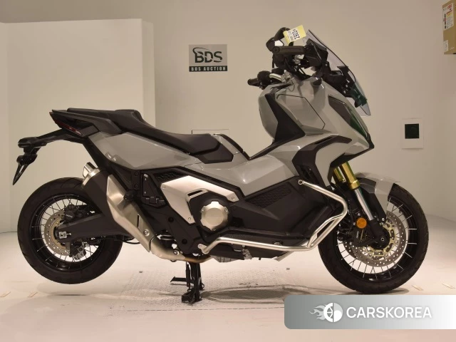 Проданный Honda X-ADV 750 2023 из Японии