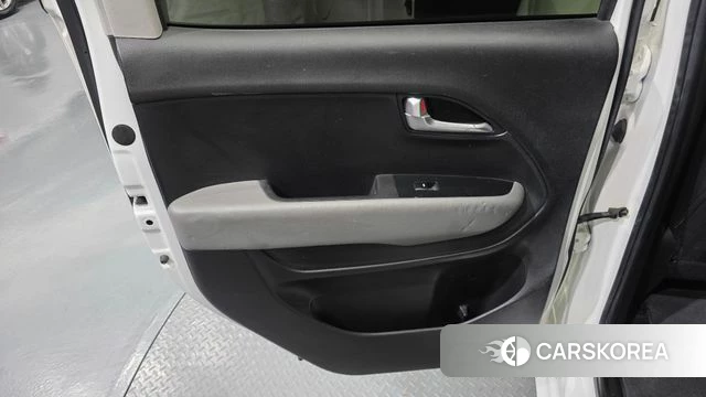 Kia The New Kia Ray id 4768618 из Кореи 17