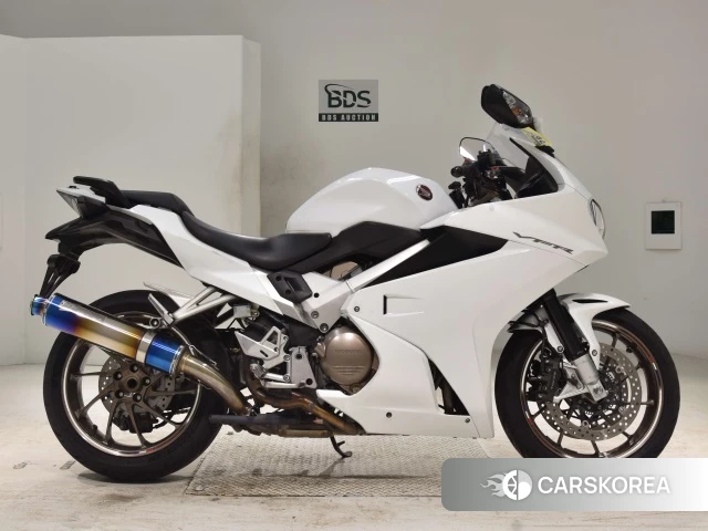 Проданный Honda VFR800F 2016 из Японии
