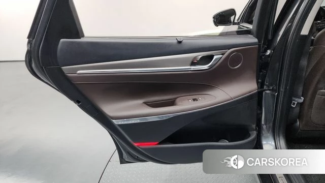 Hyundai The New Grandeur IG Hybrid id 4389885 из Кореи 17