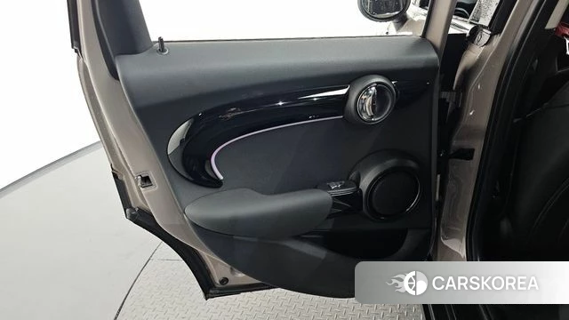 Mini Cooper S id 4383186 из Кореи 17