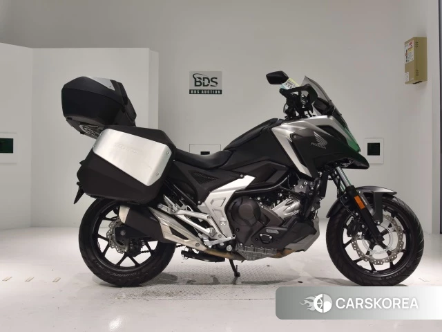 Проданный Honda NC750X DCT 2022 из Японии