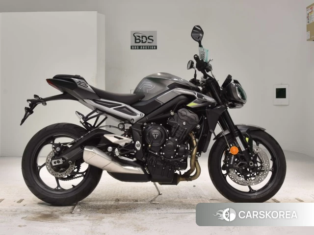 Проданный Triumph STREET TRIPLE R 2023 из Японии