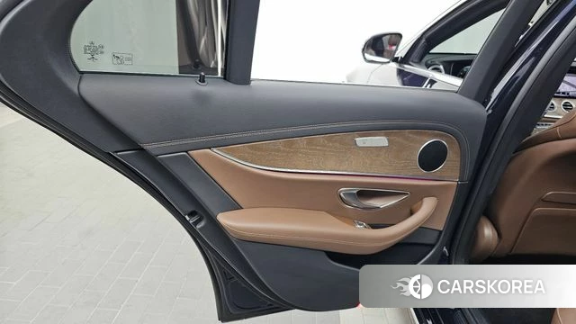Mercedes-Benz E-Class W213 id 4631659 из Кореи 17