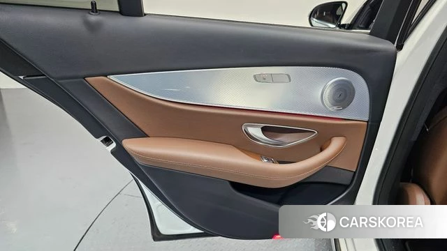 Mercedes-Benz E-Class W213 id 4331268 из Кореи 17