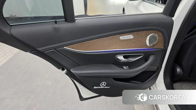 Mercedes-Benz E-Class W213 id 4682924 из Кореи 17