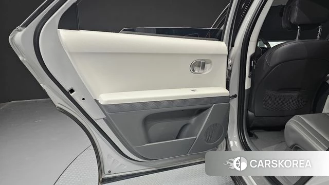Hyundai Ionic 5 id 4779256 из Кореи 17