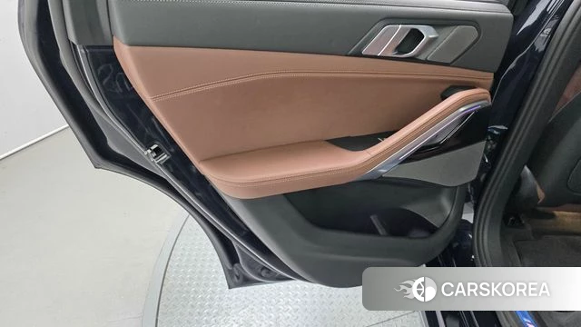 BMW X6 (G06) id 4242683 из Кореи 17