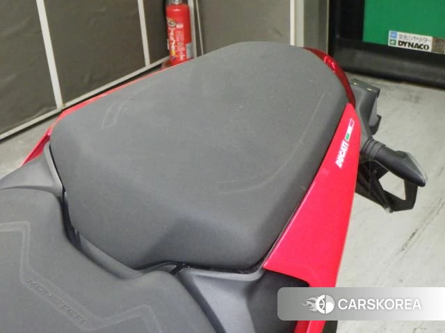Ducati MONSTER 937 PLUS id 3951944 из Японии 17