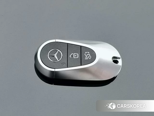 Mercedes-Benz E-class id 4272452 из Китая 17