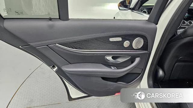 Mercedes-Benz E-Class W213 id 4201951 из Кореи 17