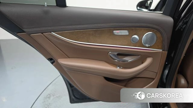 Mercedes-Benz E-Class W213 id 4317997 из Кореи 17