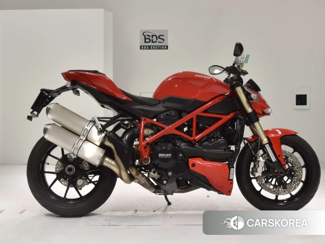Проданный Ducati STREETFIGHTER 848 2013 из Японии