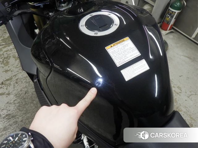 Suzuki GSX-R750 id 4183535 из Японии 17