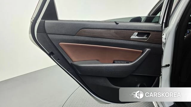 Hyundai Sonata New Rise Hybrid id 4918917 из Кореи 17