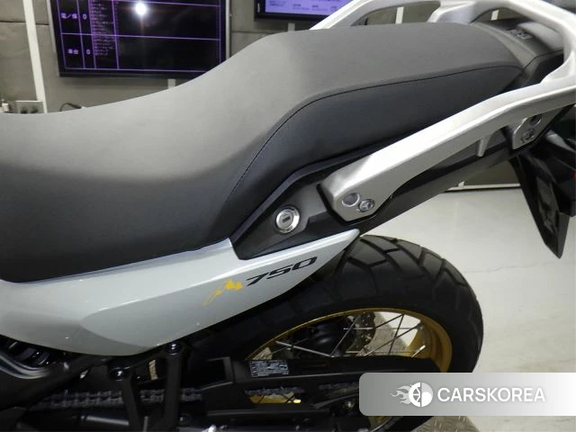 Honda TRANSALP XL750 id 4184949 из Японии 17