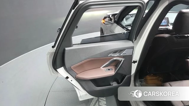 BMW X1 (U11) id 4301910 из Кореи 17