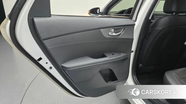 Kia Come New K3 id 4849437 из Кореи 17