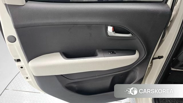 Kia The New Kia Ray id 4631070 из Кореи 17