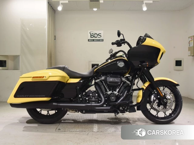 Проданный Harley-Davidson Road Glide FLTRXS1870 2023 из Японии