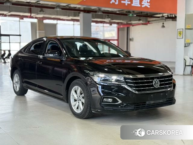Volkswagen Passat id 4257711 из Китая 17