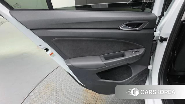 Volkswagen Golf 8th Generation id 4618301 из Кореи 17
