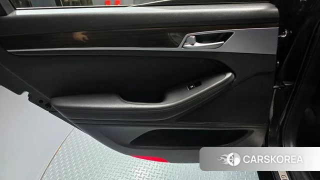 Genesis G80 id 4351392 из Кореи 17