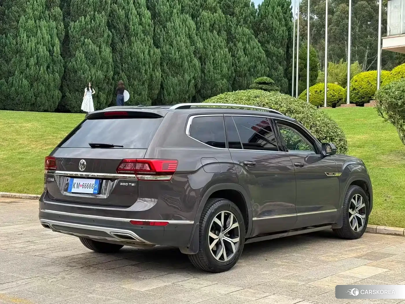 Volkswagen Touareg id 4600881 из Китая 17
