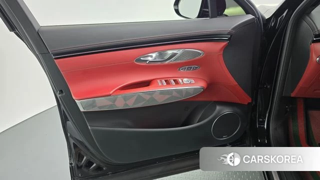 Genesis GV70 id 4740701 из Кореи 17