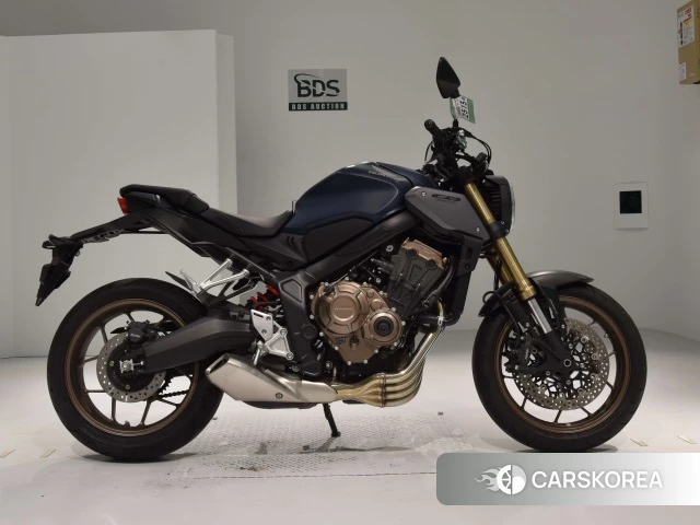 Проданный Honda CB650R 2023 из Японии