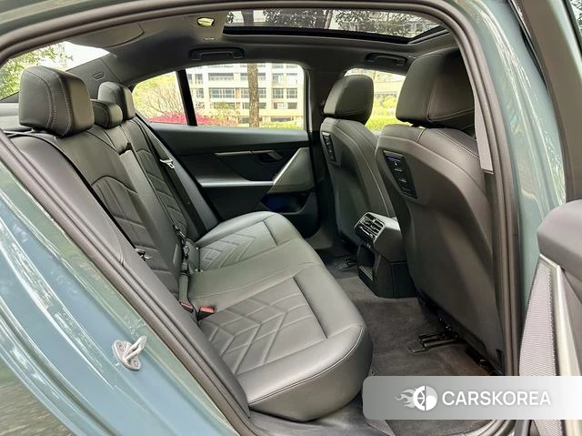 BMW 5 series (imported) id 3909106 из Китая 17
