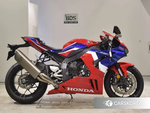 Проданный Honda CBR1000RR-R FIREBLADE 2020 из Японии, фото 2
