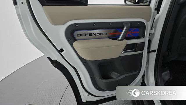 Land Rover Defender (L663) id 4572447 из Кореи 17
