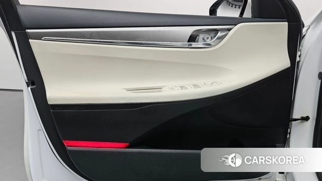 Hyundai The New Grandeur IG Hybrid id 4666479 из Кореи 17