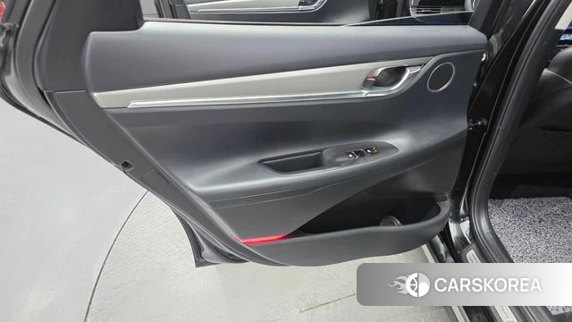 Hyundai The New Grandeur IG Hybrid id 4676324 из Кореи 17