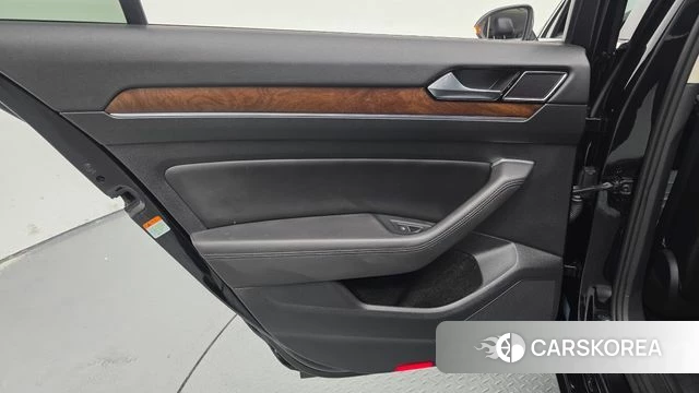 Volkswagen Passat GT (B8) id 4310875 из Кореи 17