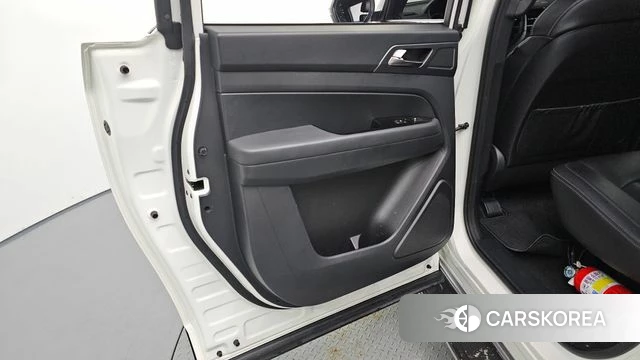 Ssangyong The New Rexton Sports Cannes id 4493667 из Кореи 17