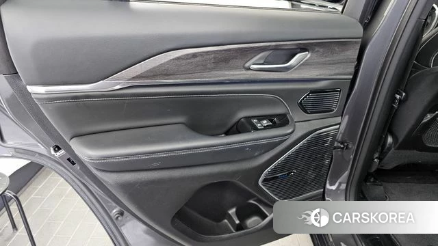 Jeep Grand Cherokee (WL) id 4186555 из Кореи 17