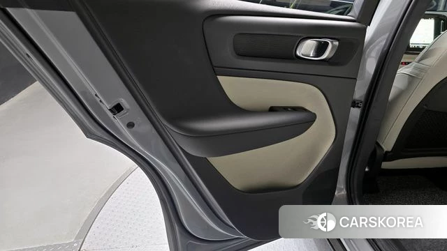 Volvo XC40 id 4280255 из Кореи 17