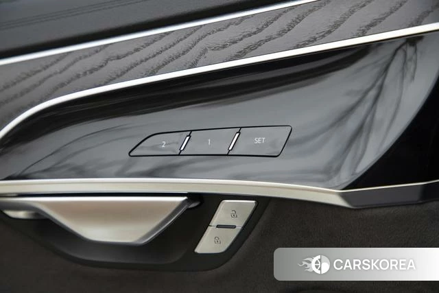 Audi A8 id 4259667 из Китая 17