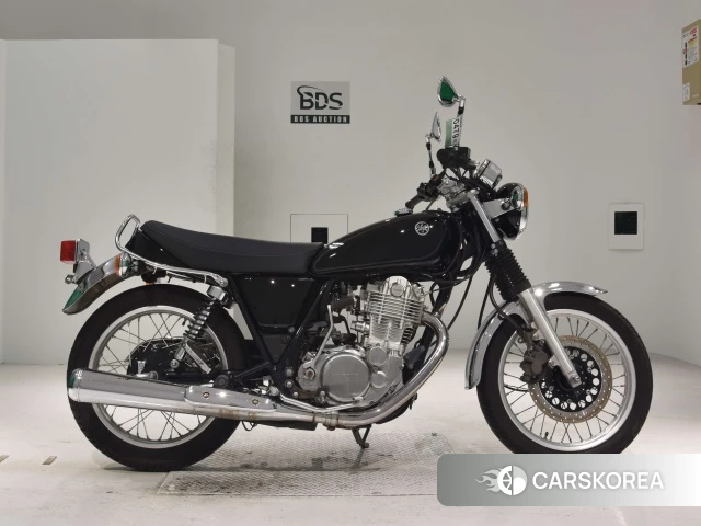 Проданный Yamaha SR400 id 4163706 из Японии