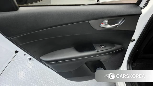 Kia Come New K3 id 4233171 из Кореи 17